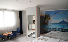 Heraldic Room Hotel